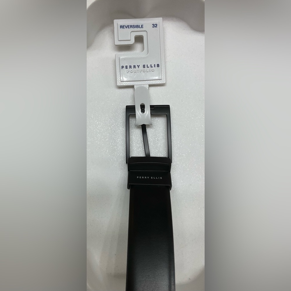 Perry Ellis Sleek Black Men's Belt
